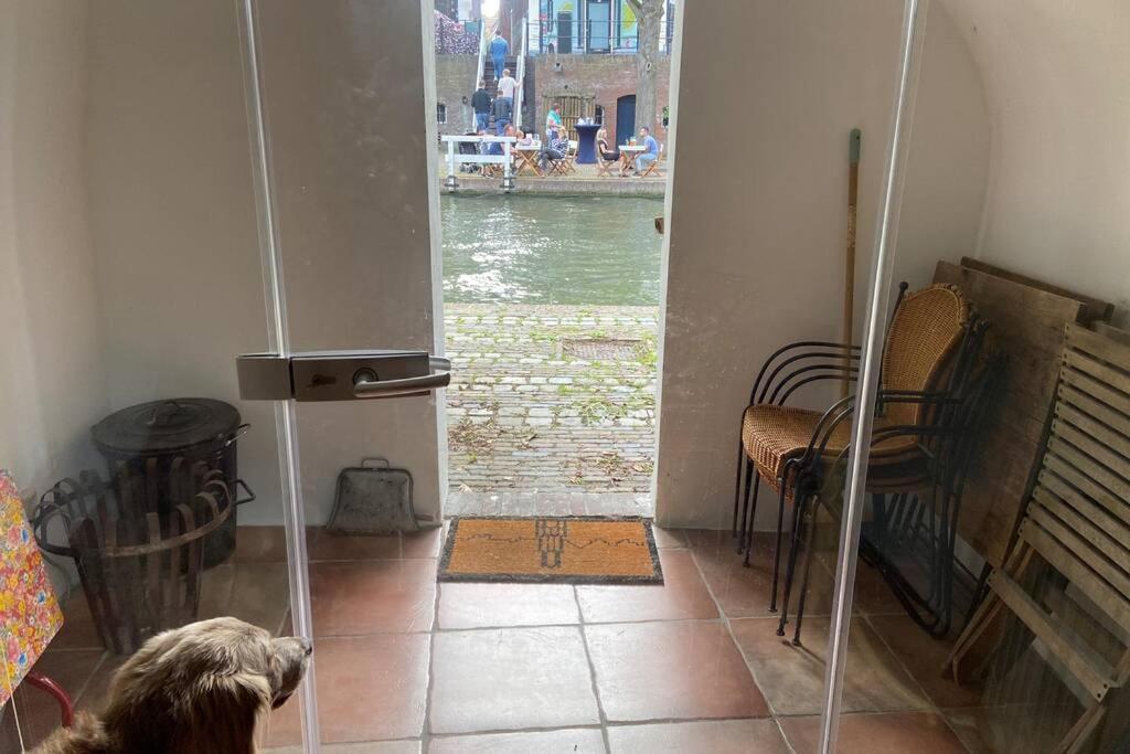 Werfkelder Aan De Oudegracht Utrecht Exterior foto
