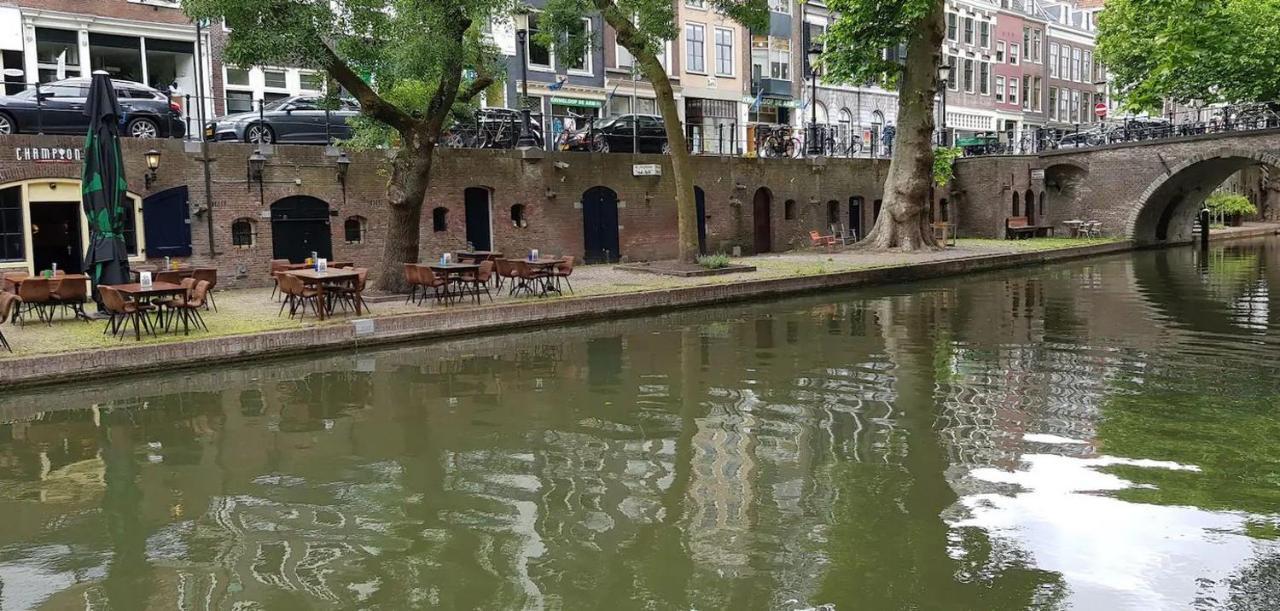 Werfkelder Aan De Oudegracht Utrecht Exterior foto